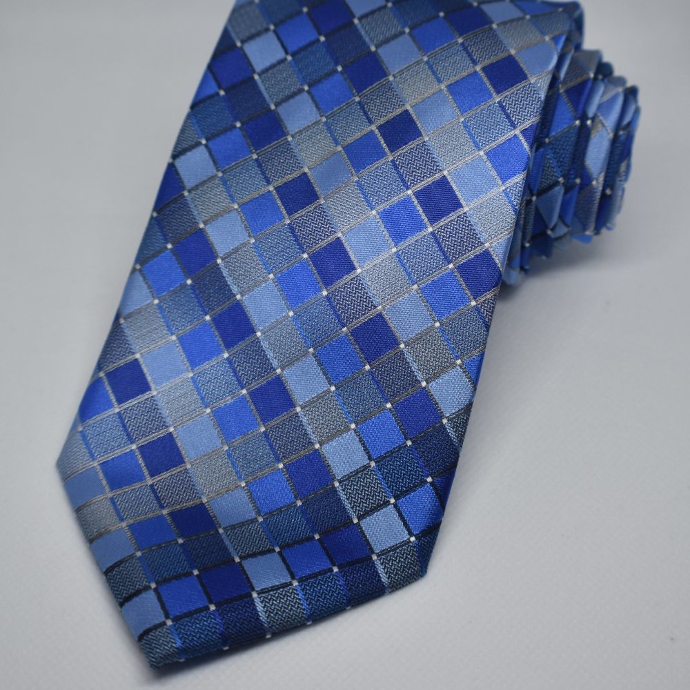 Van Heusen Men's Necktie Narrow NWOT